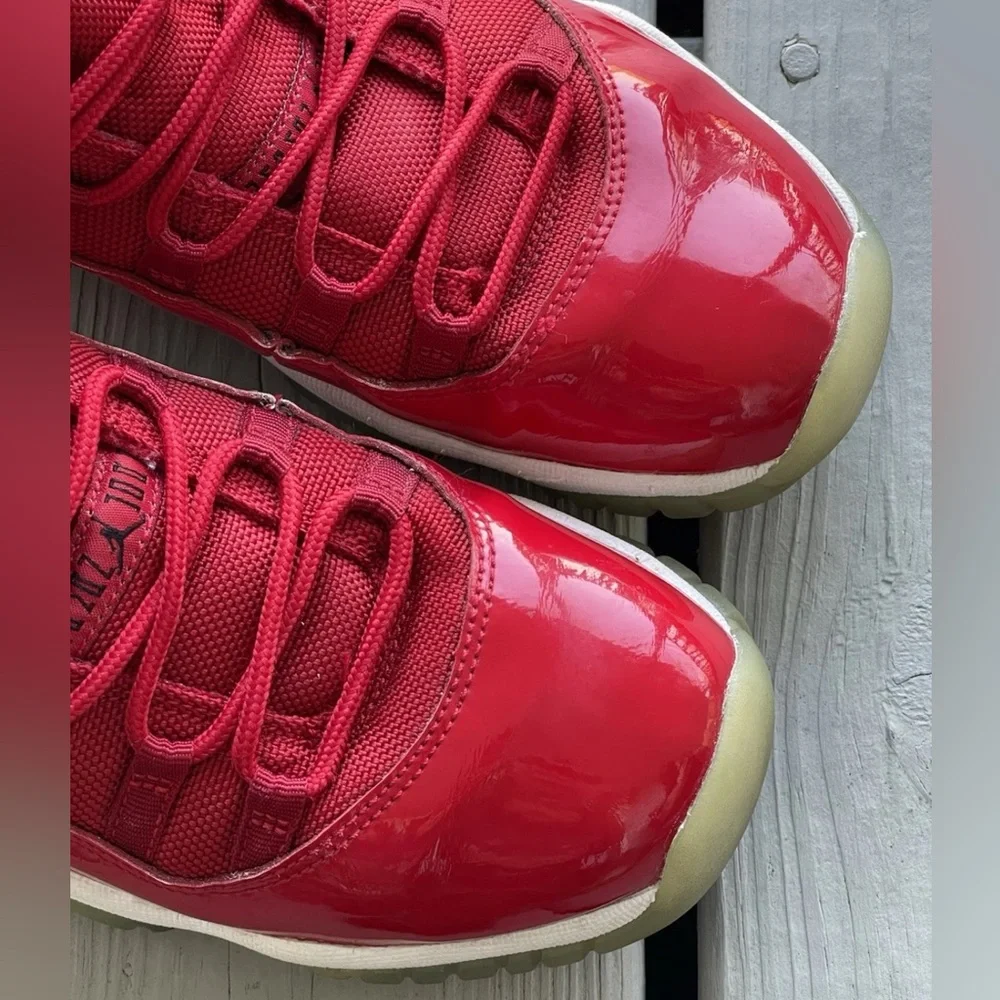 Air Jordan 11 Retro Win Like 96 Gradeschool Size 7Y Or Wmns Size 8.5 378038-623 - Picture 9 of 12